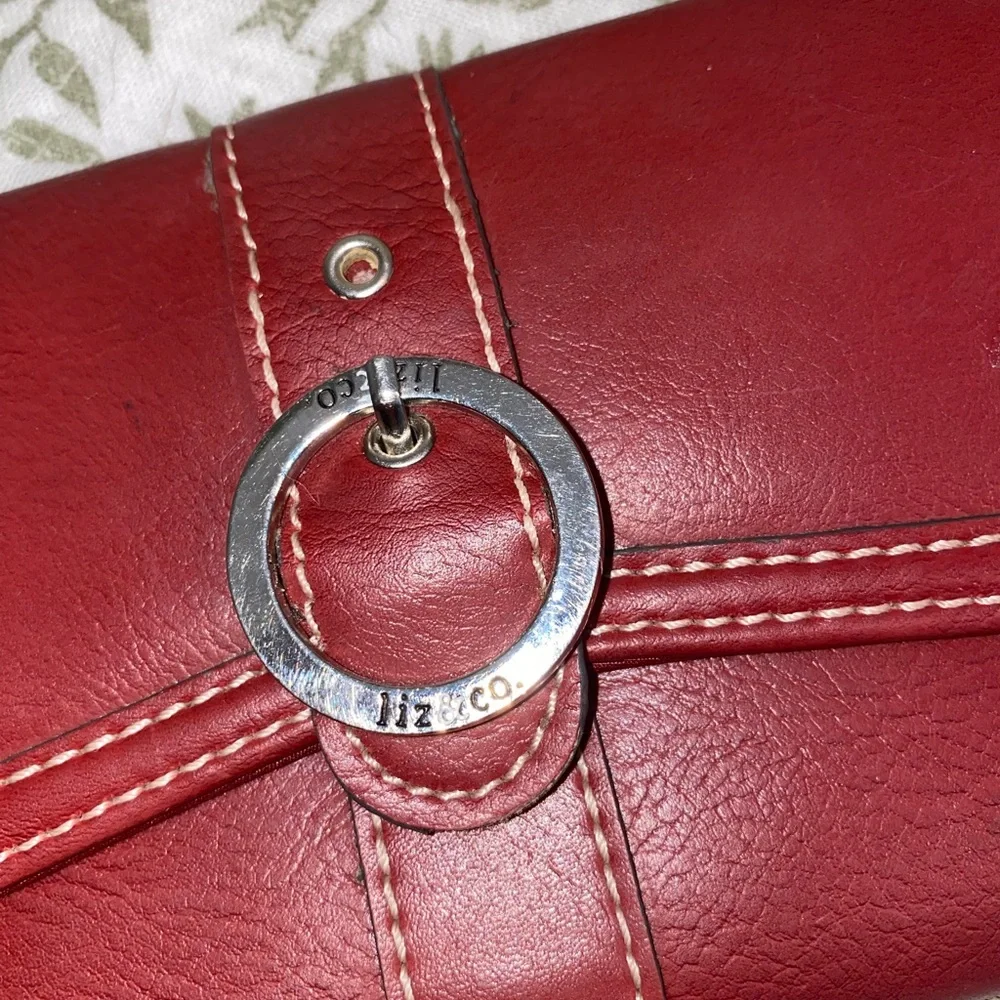 Liz & Co. Vintage Red Leather Wallet with Silver Accent - Picture 2 of 5